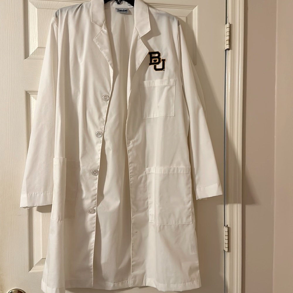 Baylor University lab coat